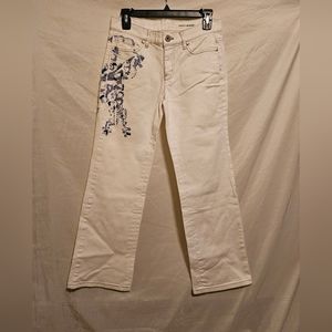 DKNY Jeans Embroidered,  White/Blue Sze 4P.